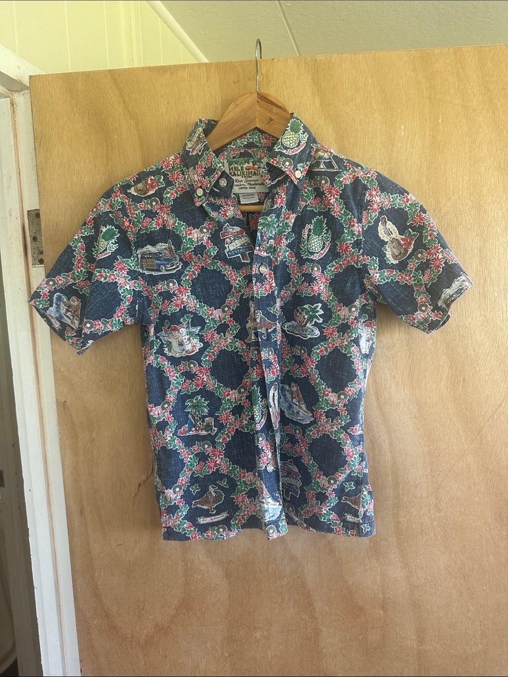 reyn spooner Navy Hawaiian Print Short-Sleeve Button-Down
